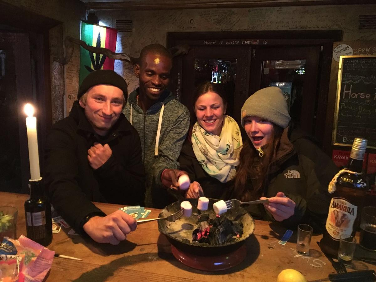 Dijembe Backpackers Lodge Stormsrivier Eksteriør billede